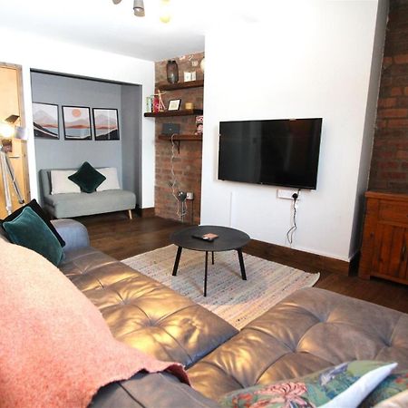 Large New-York Style Penthouse Apartment In Leeds City Centre With Contactless Check In Екстер'єр фото